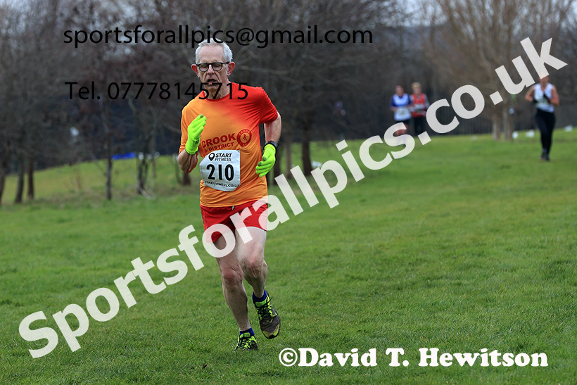 Womens 35s and over and Mens 65 and Over, 2025 NEMAA Cross Country Champs., Acklam, Middlesbrough. Photo: David T. Hewitson/Sports for All Pics